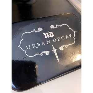 Urban Decay Dangerous Eyeshadow Palette